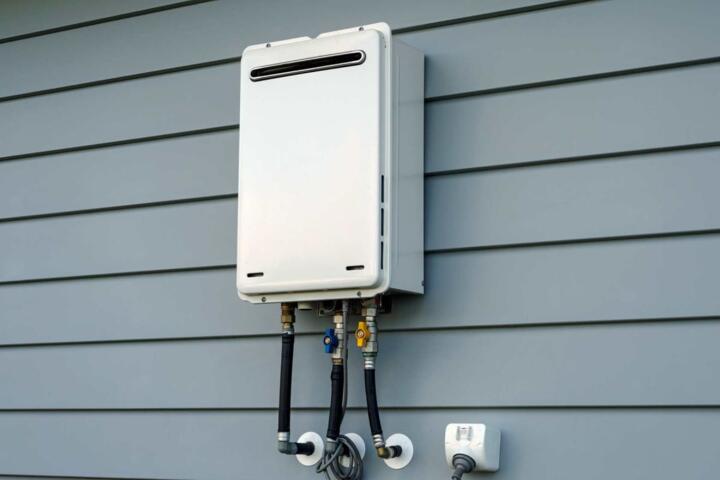 The Pros and Cons of Tankless Propane Water Heaters