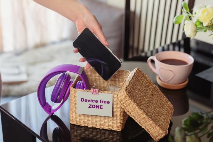 Digital Detox: Setting Boundaries with Technology in the Country