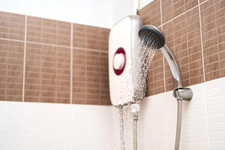 Point-of-Use Water Heaters: Cutting Energy Waste in Long Plumbing Runs